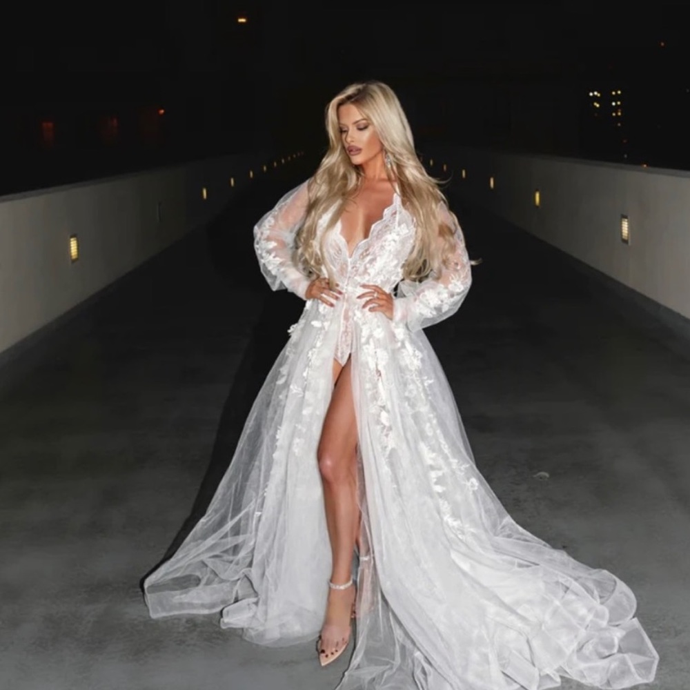 By Inna Elsie Ashley Bridal Robe